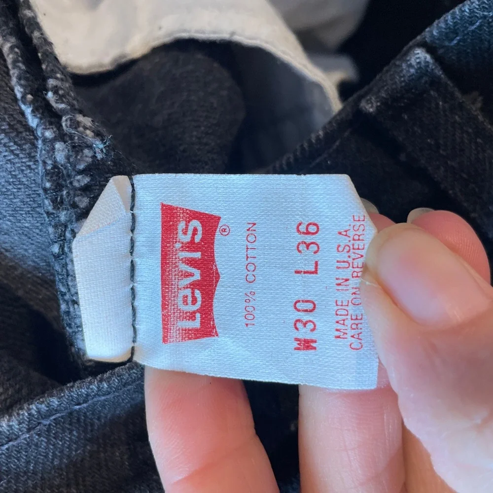 VTG Levis 550 Relaxed Fit Jeans Mens 30x32 Faded Black USA Denim 2011 Y2K READ